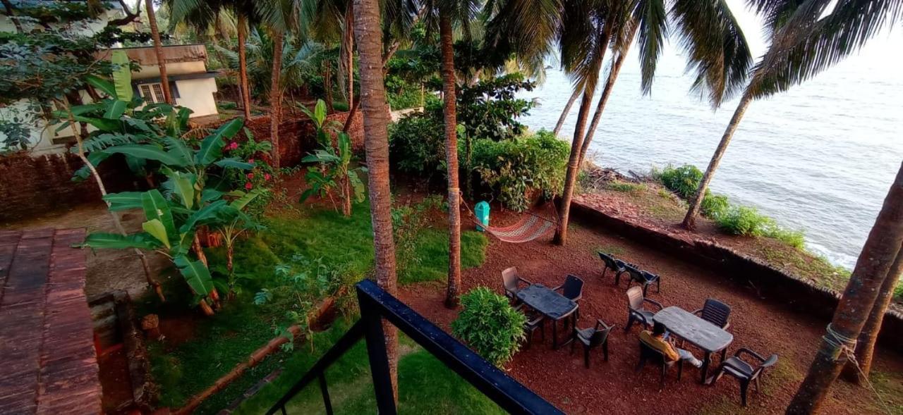Bed and Breakfast Perch By The Sea Kannur Exterior foto